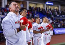 Benjamín Gil rompe maleficio; Charros hace historia en casa